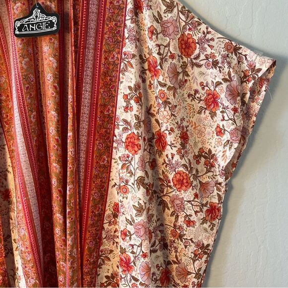 NWT Angie Orange and Cream Floral Open Front Kimono Boho Layering Piece Size L - Picture 2 of 5